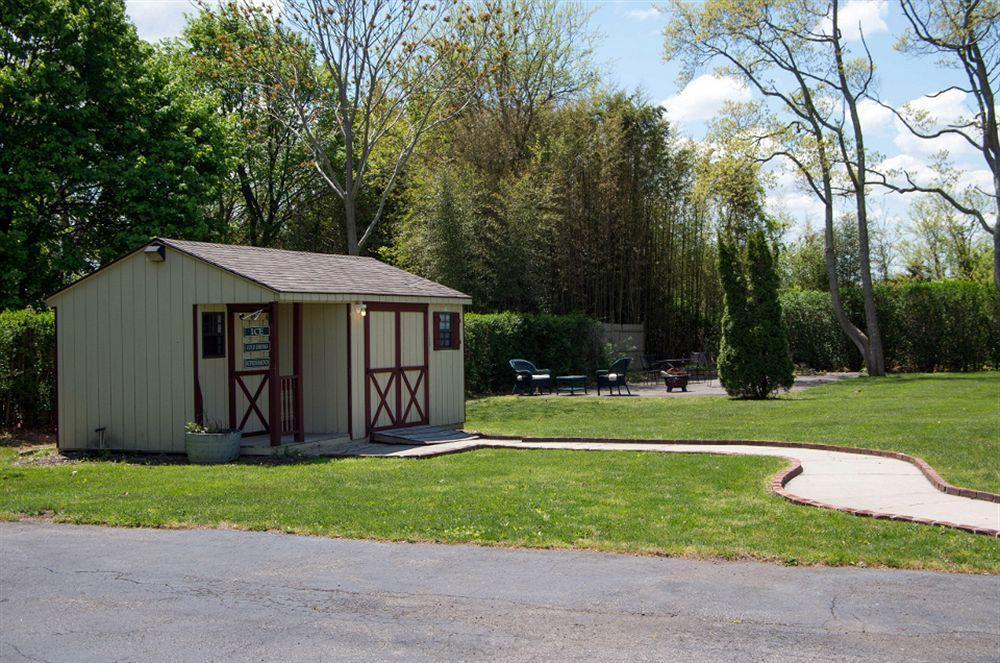 Country Inn At Jamesport Riverhead Exterior photo